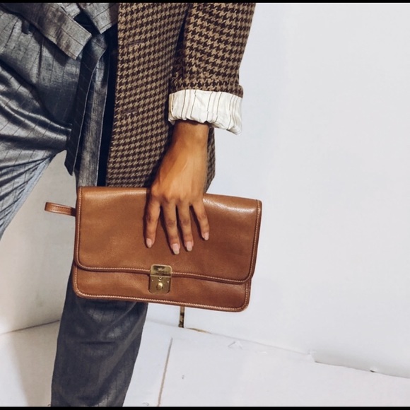 Vintage Longchamp Leather Envelope Clutch - Picture 3 of 17